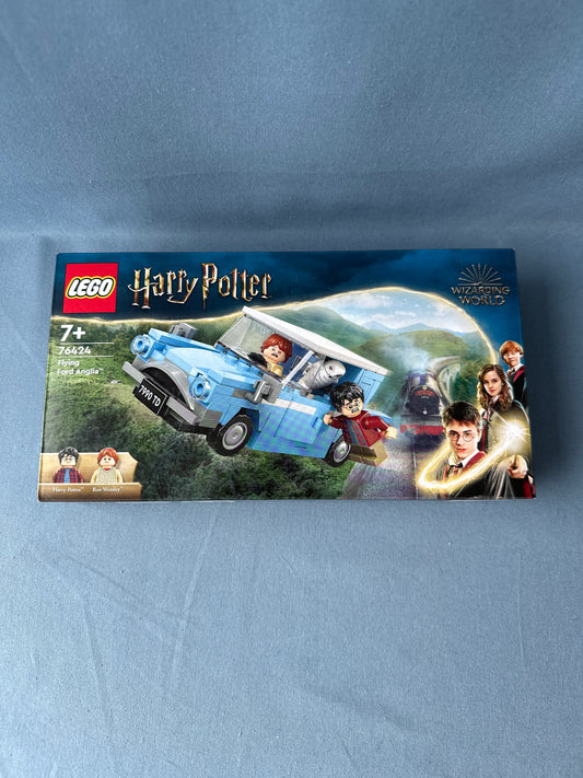 LEGO Harry Potter. Flying Ford Anglia. 76424
