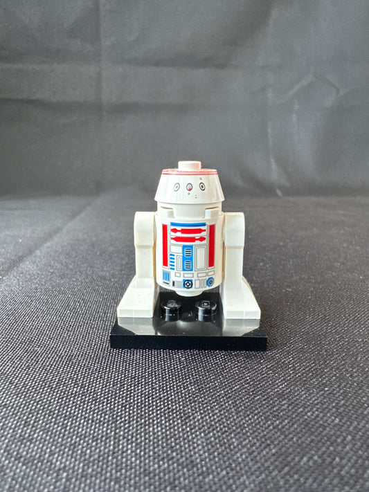 LEGO Star Wars Minifigure. Astromech Droid R5 D8 / R5 D4. sw0373