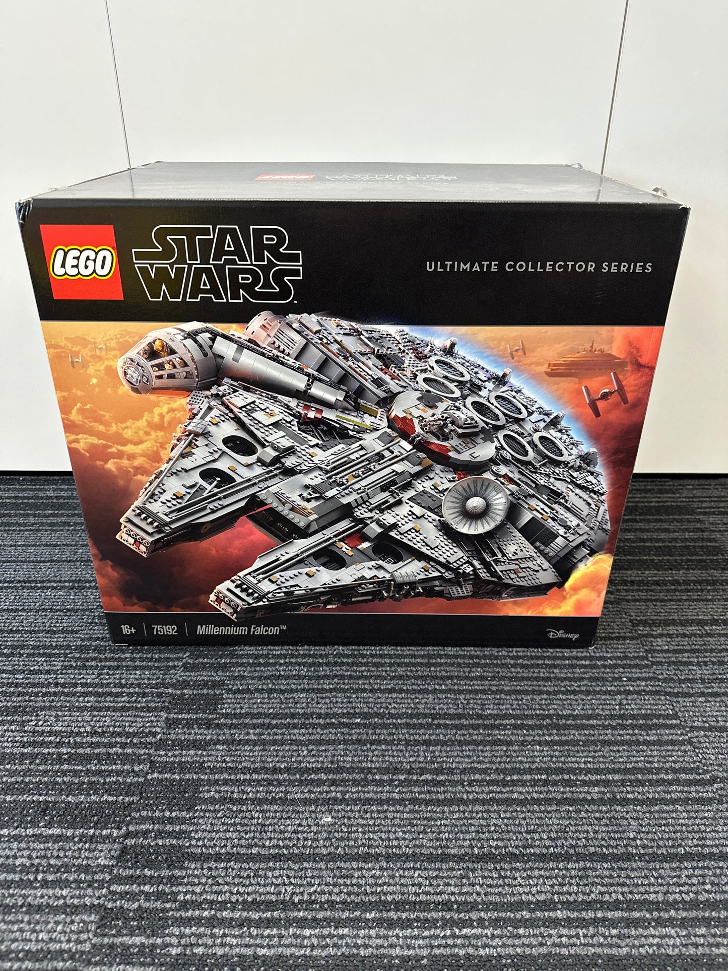 LEGO Star Wars. Millennium Falcon UCS. 75192