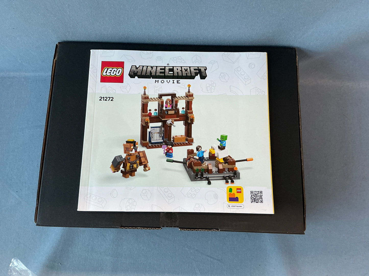 LEGO Minecraft. Woodland Mansion Fighting Ring. 21272. Used