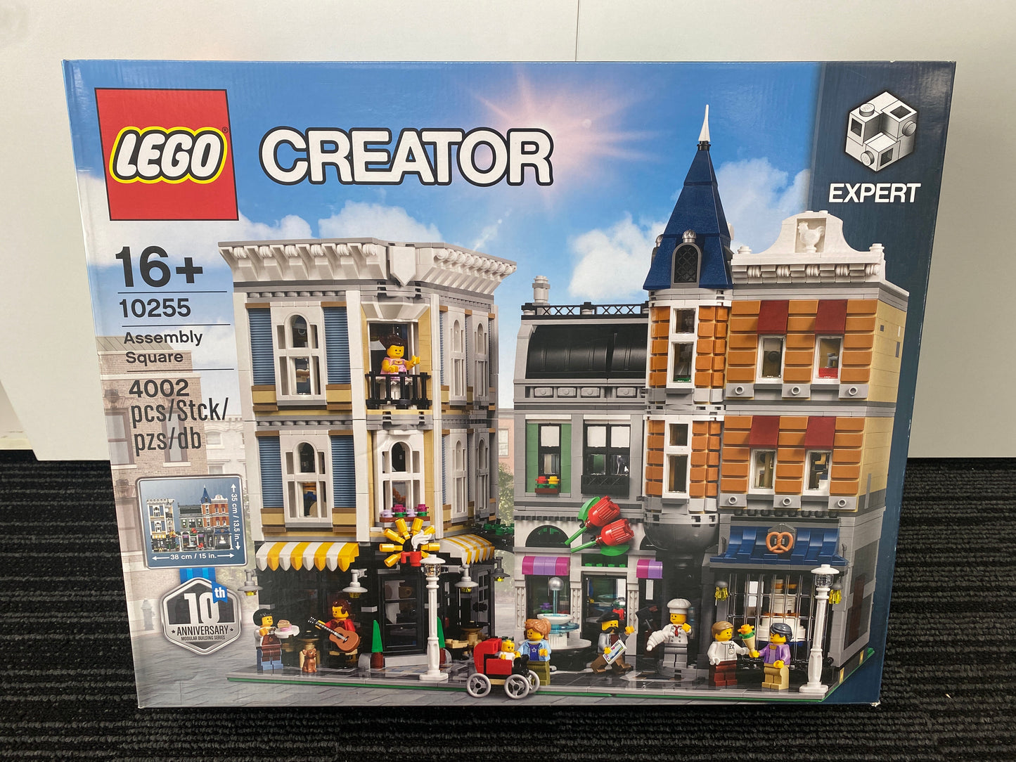 LEGO Modular Buildings. Assembly Square. 10255.