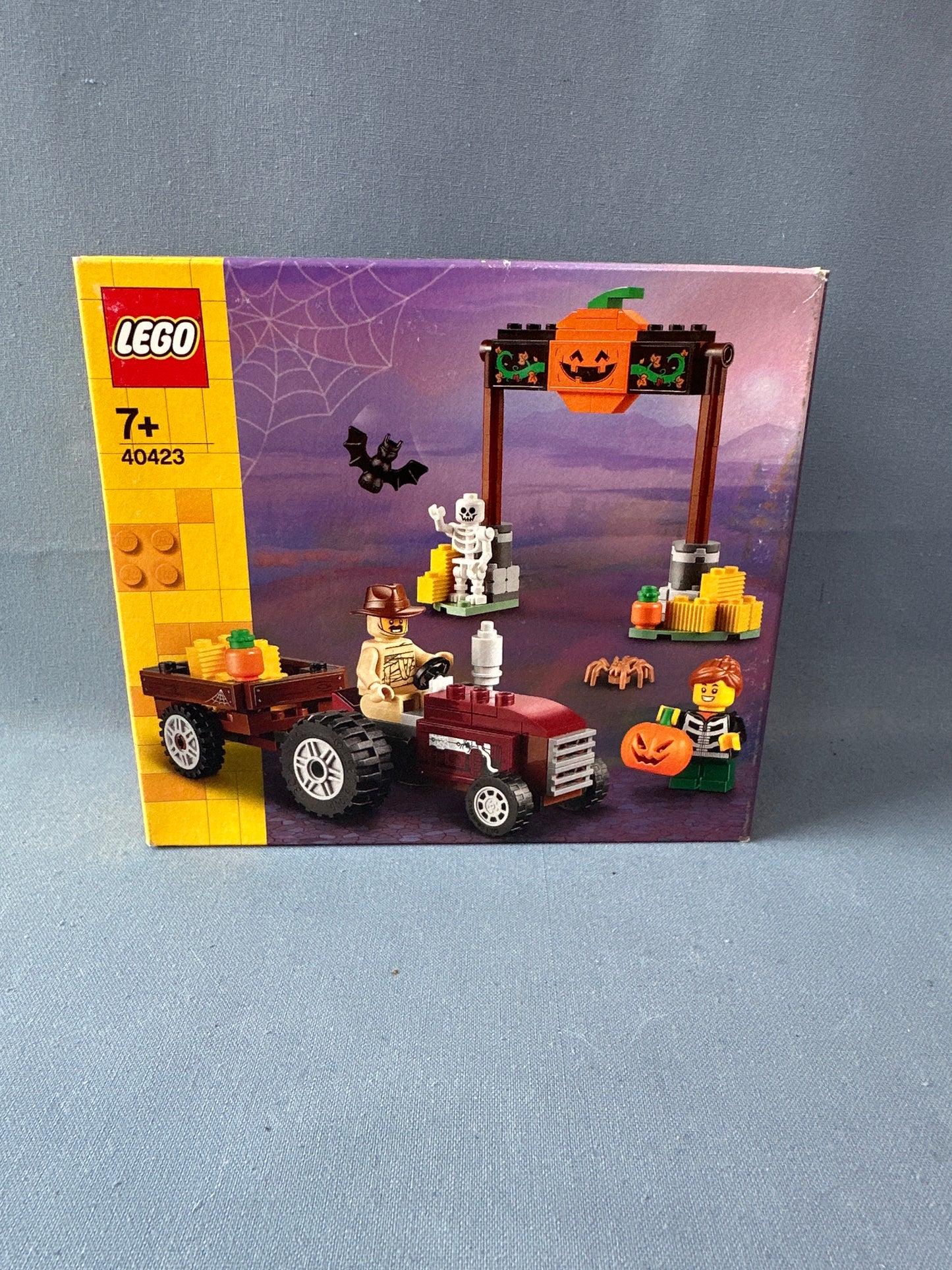 LEGO Exclusive. Halloween Hayride. 40423