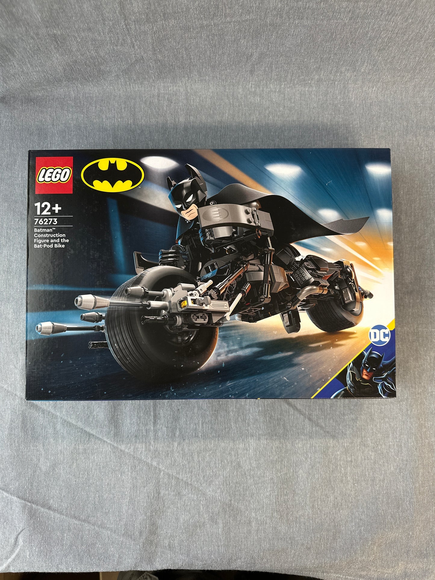 LEGO Batman. Batman Construction Figure and Bat Pod. 76273