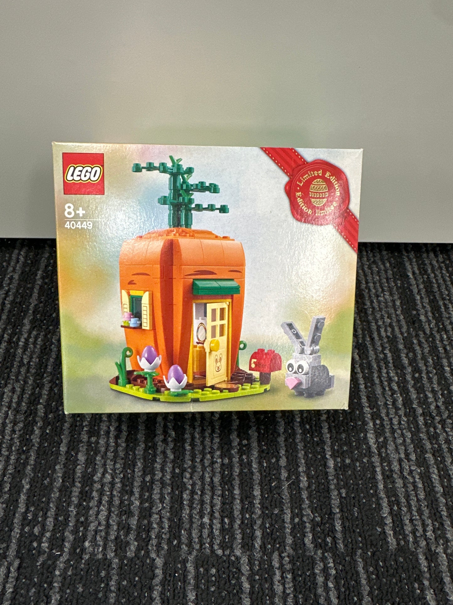 LEGO Limited Edition. Easter Bunny's Carrot House. 40449