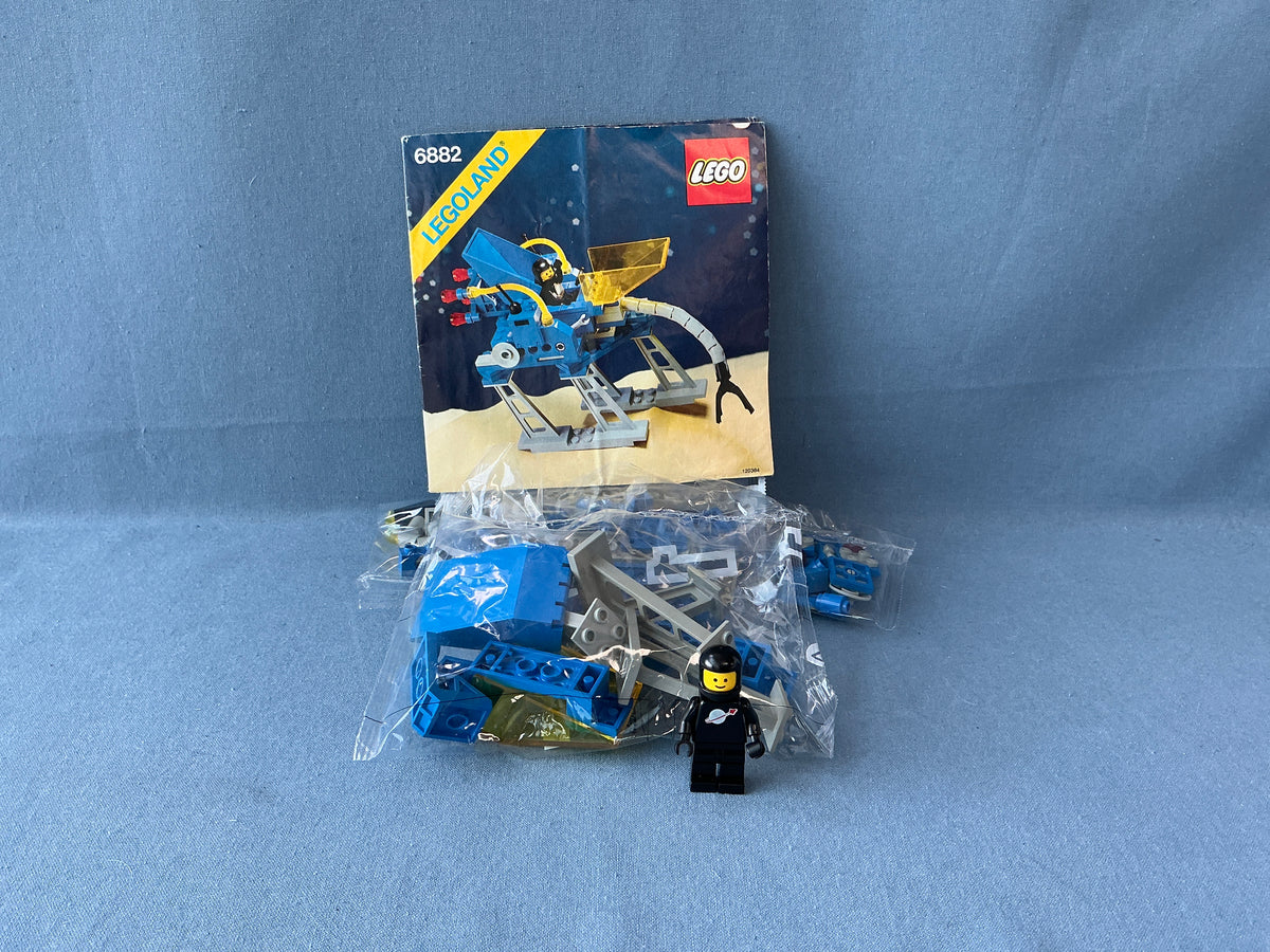 LEGO Classic Space. Walking Astro Grappler. 6882. Used