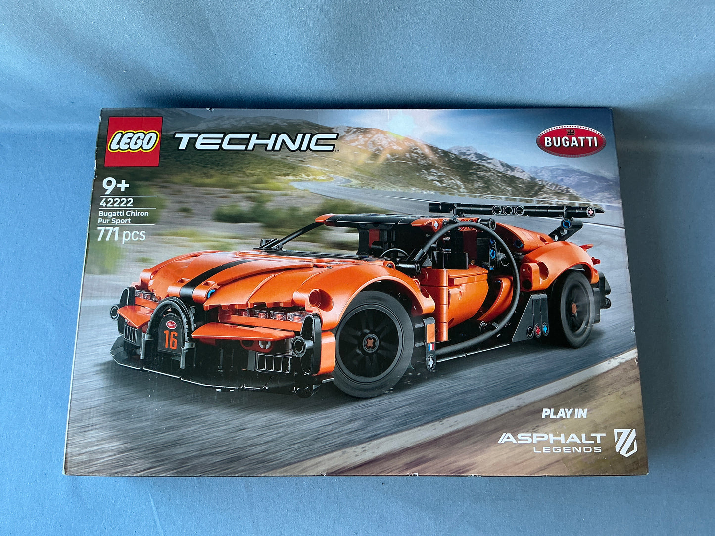LEGO Technic. Bugatti Chiron Pur Sport. 42222