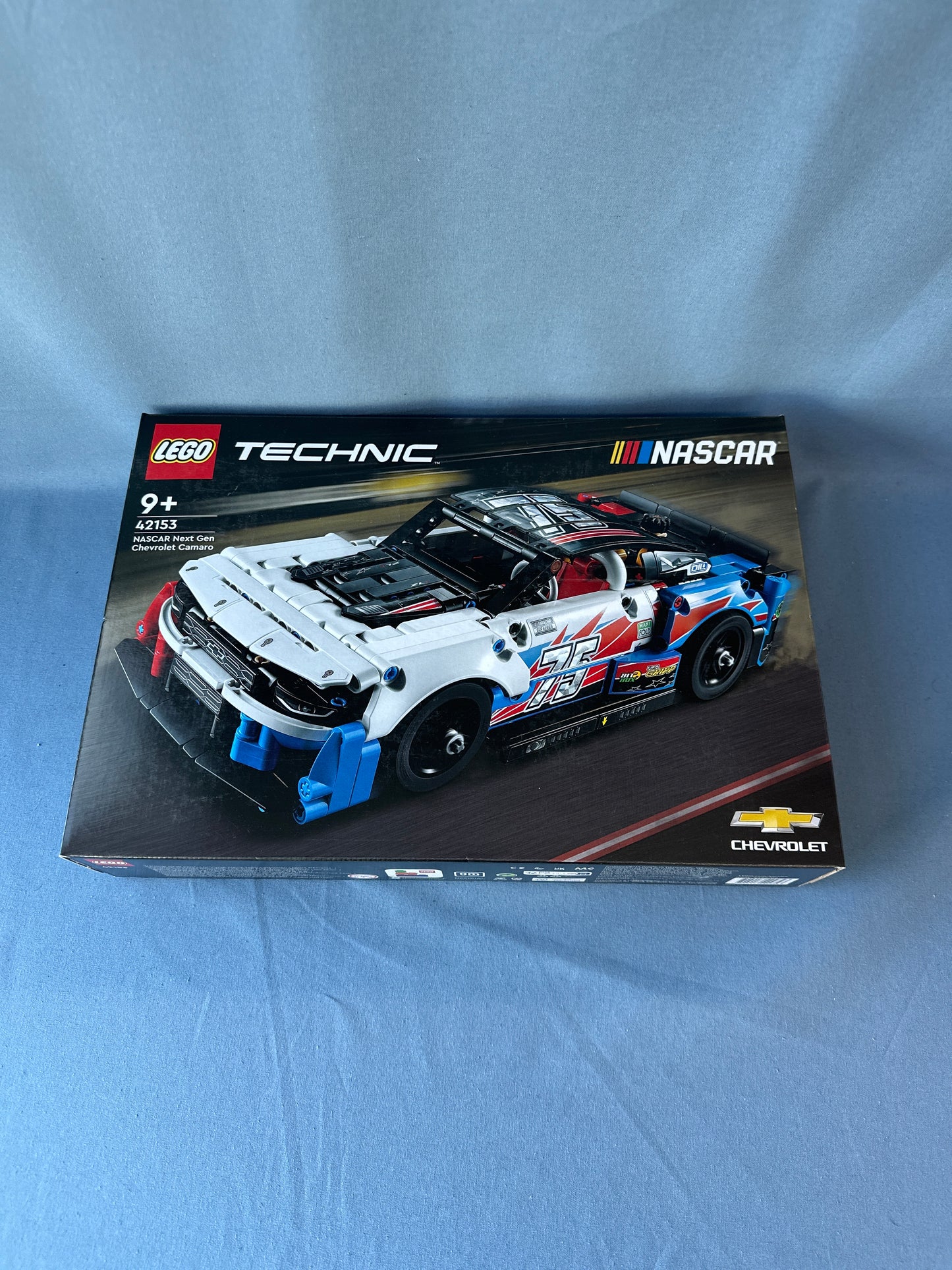 LEGO Technic. NASCAR Next Gen Chevrolet Camaro. 42153