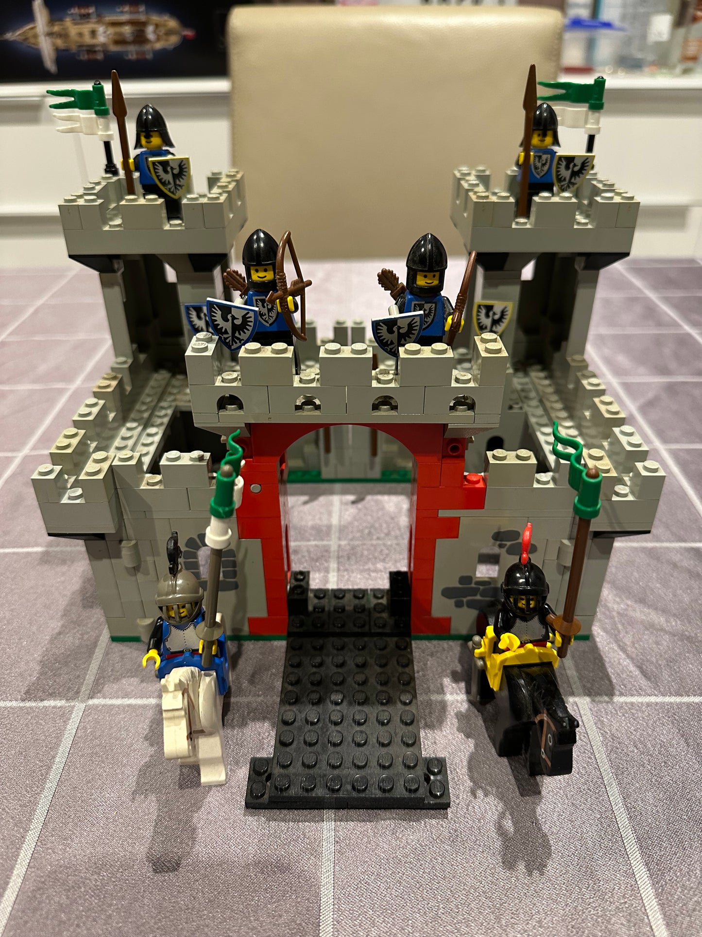 LEGO. Lion’s Knights Castle. 10305. Used