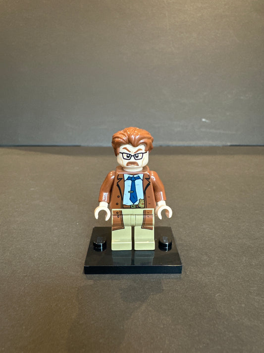 LEGO minifigure. Commissioner Gordon. sh0591
