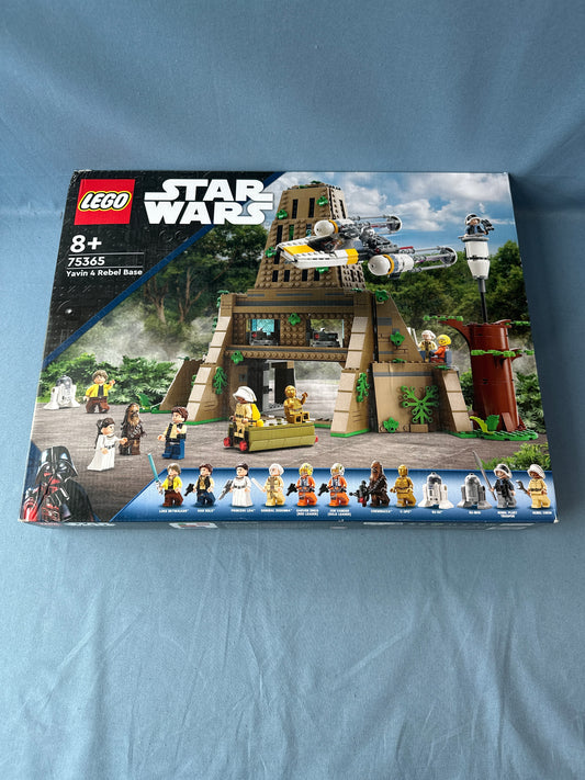 LEGO Star Wars. Yavin 4 Rebel Base. 75365