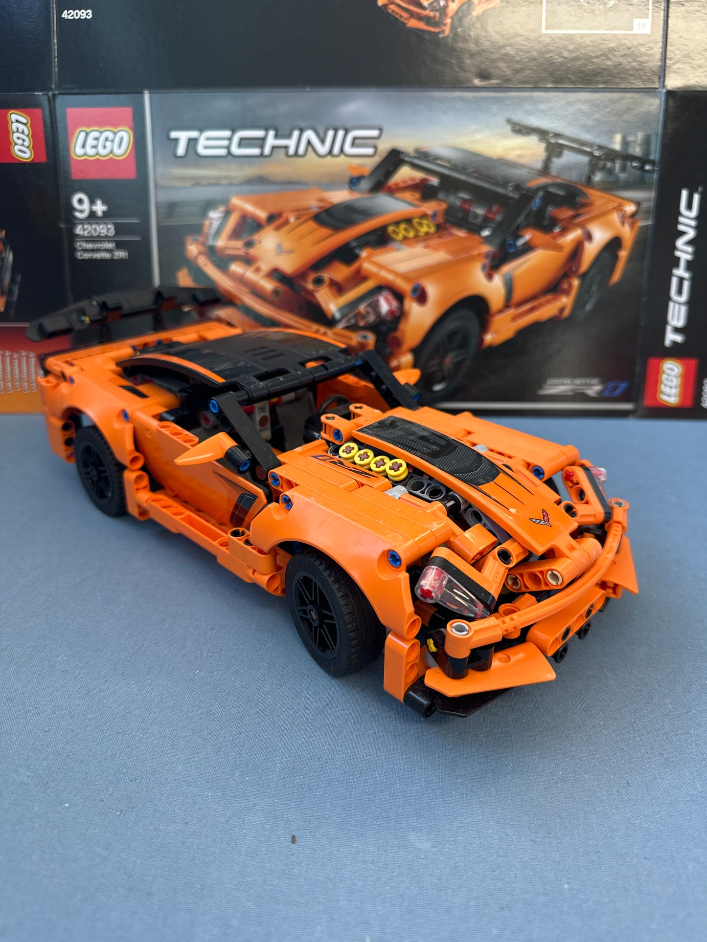 LEGO. Technic. Chevrolet Corvette ZR1. 42093. (Used)