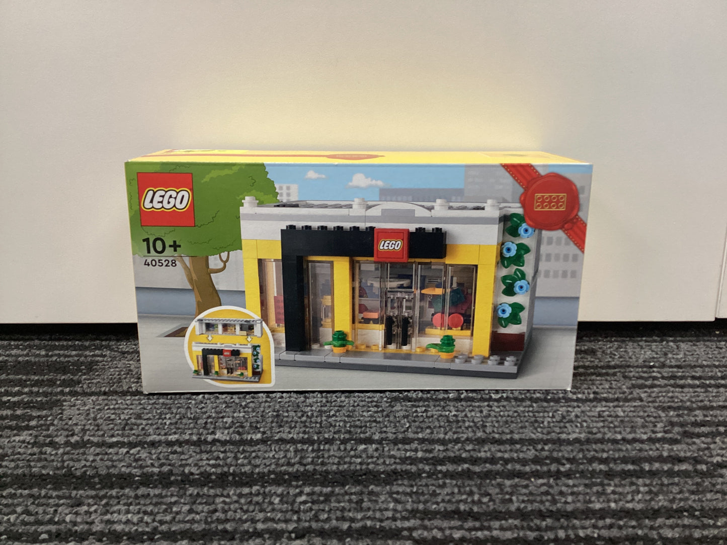 LEGO Exclusive. LEGO Store. 40528