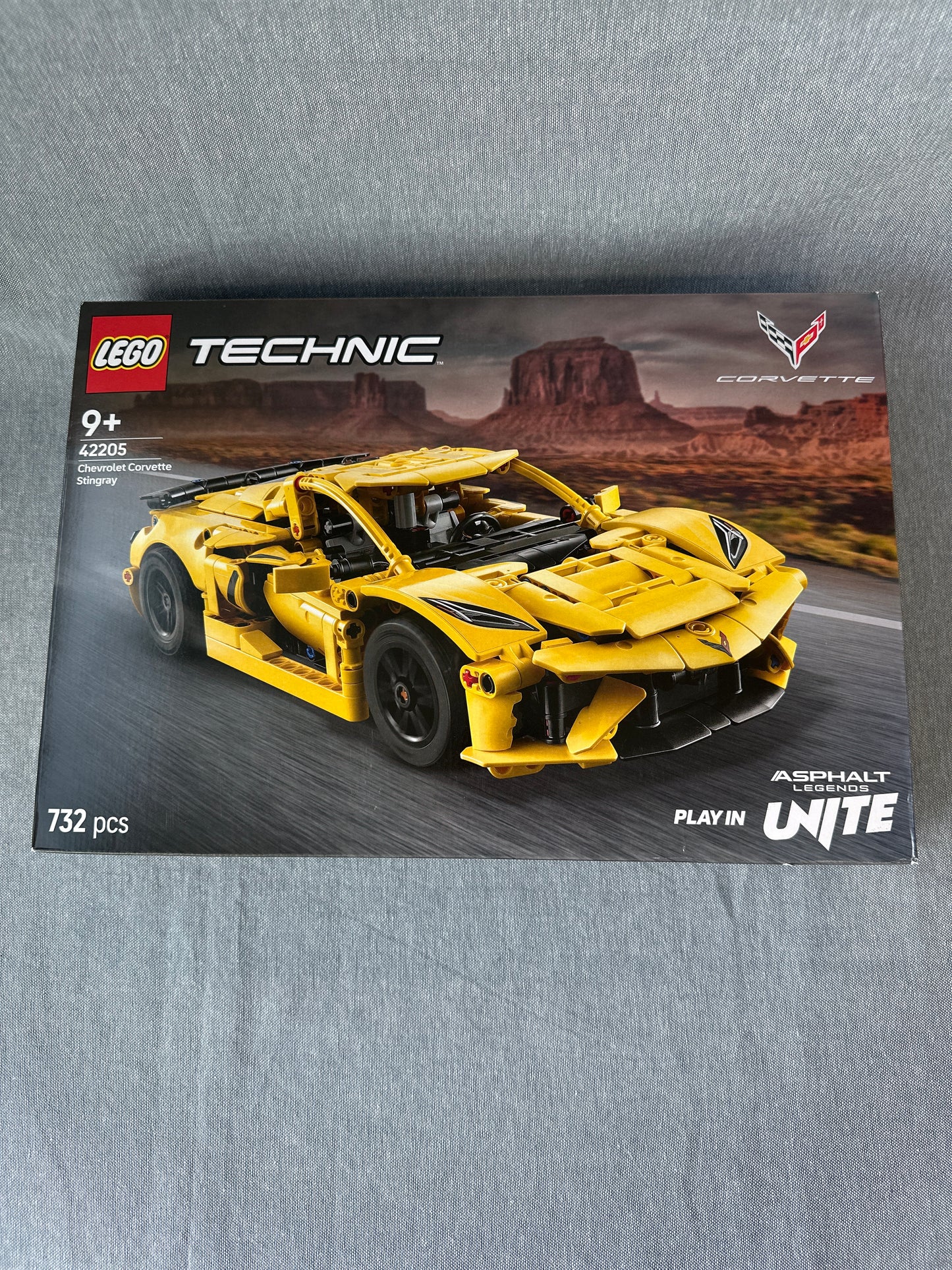 LEGO Technic. Chevrolet Corvette Stingray. 42205