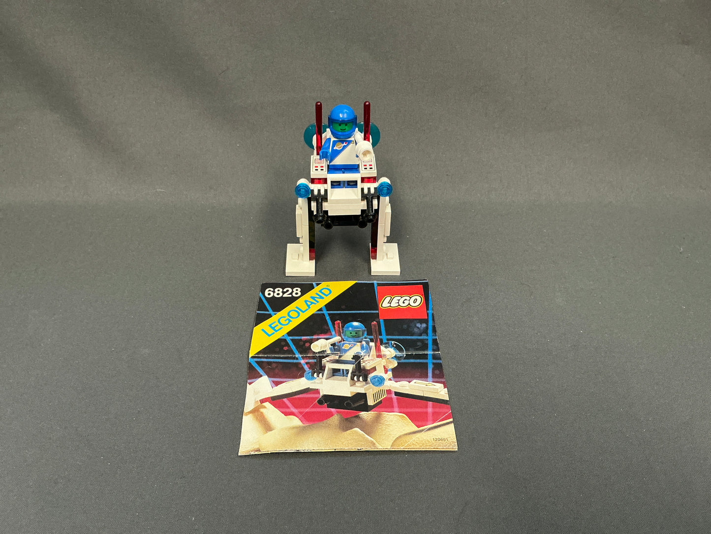 LEGO Classic Space. Twin Winged Spoiler. 6828. (Used)