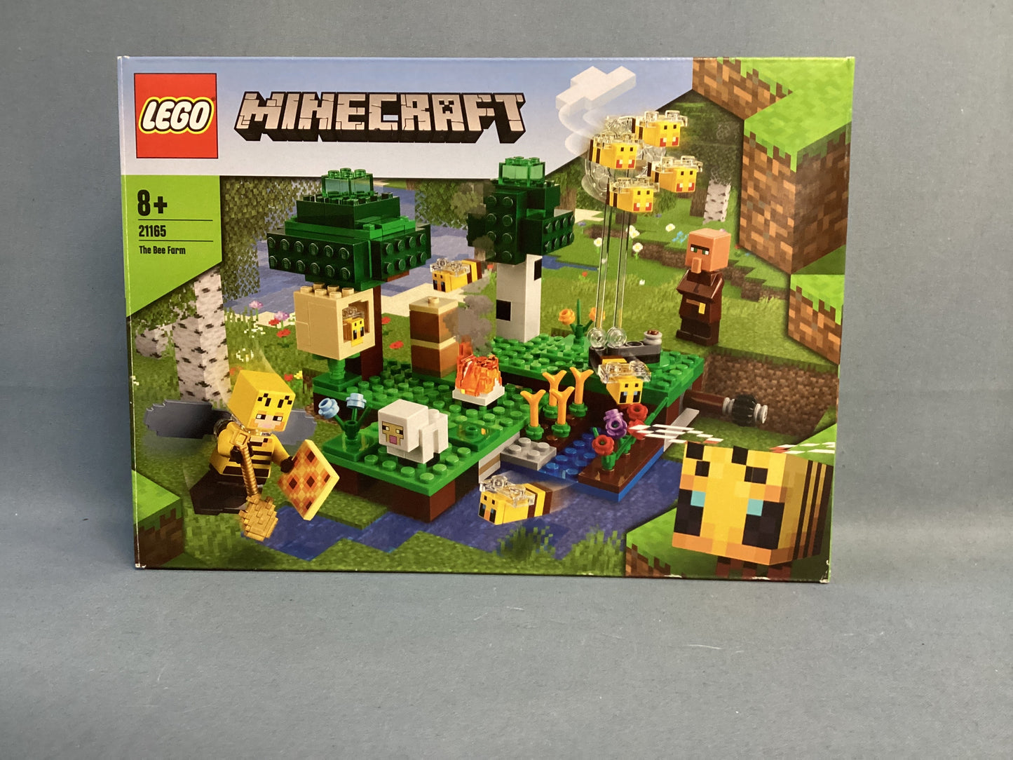 LEGO. Minecraft. The Bee Farm. 21165