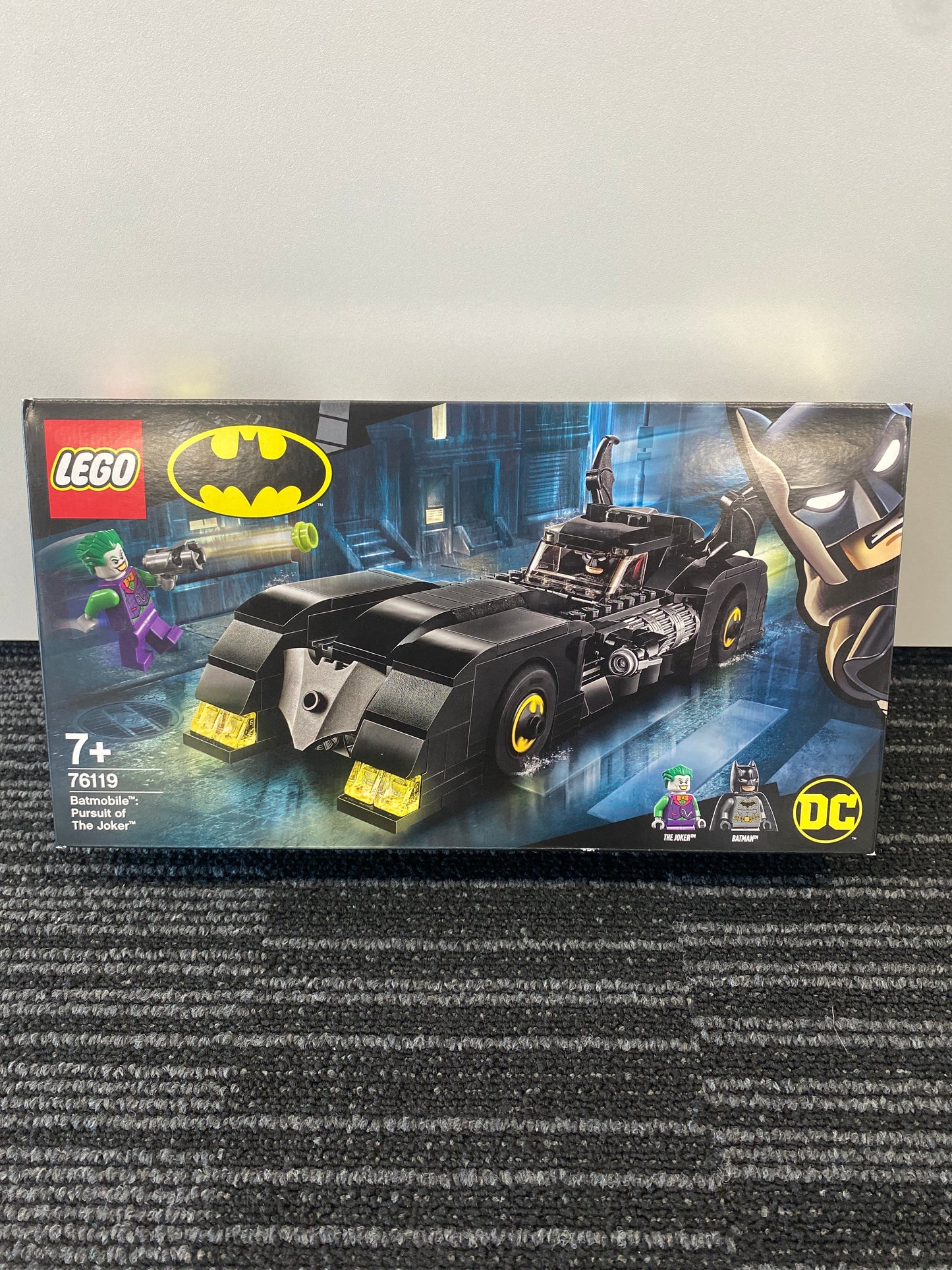 LEGO Batman. Batmobile Pursuit of the Joker. 76119.