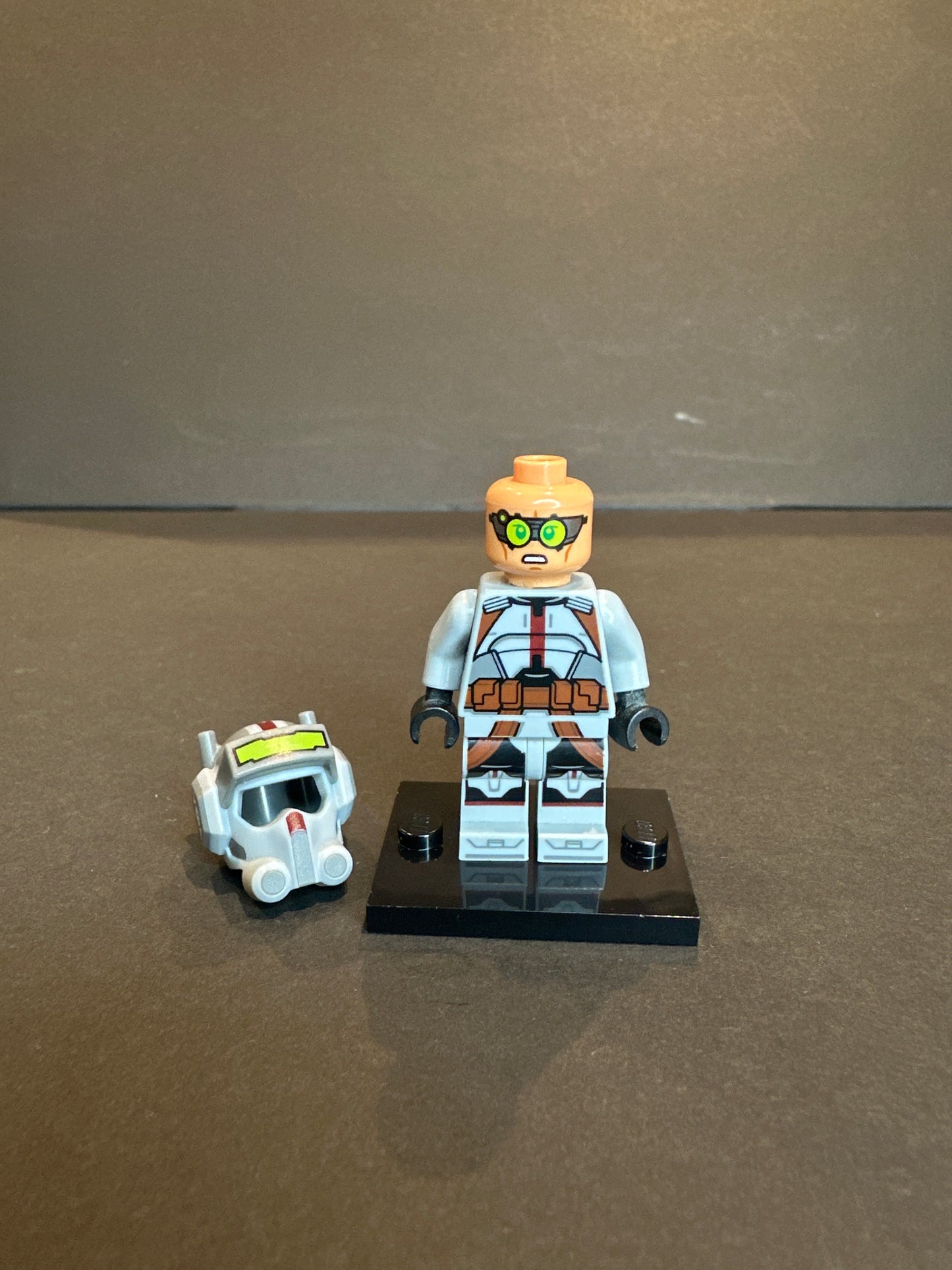 LEGO Star Wars minifigure. Clone Commando Tech, Experimental Unit Clone Force 99. sw1150