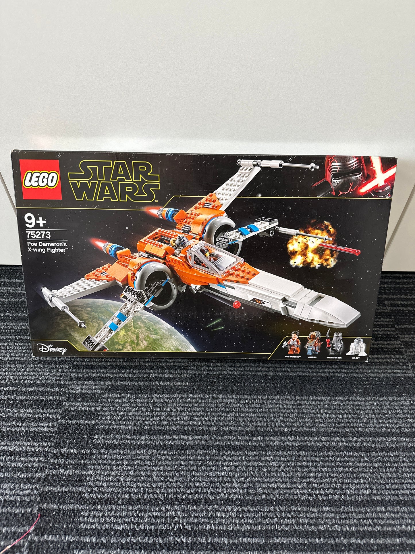 LEGO Star Wars. Poe Damerons X Wing Fighter. 75273