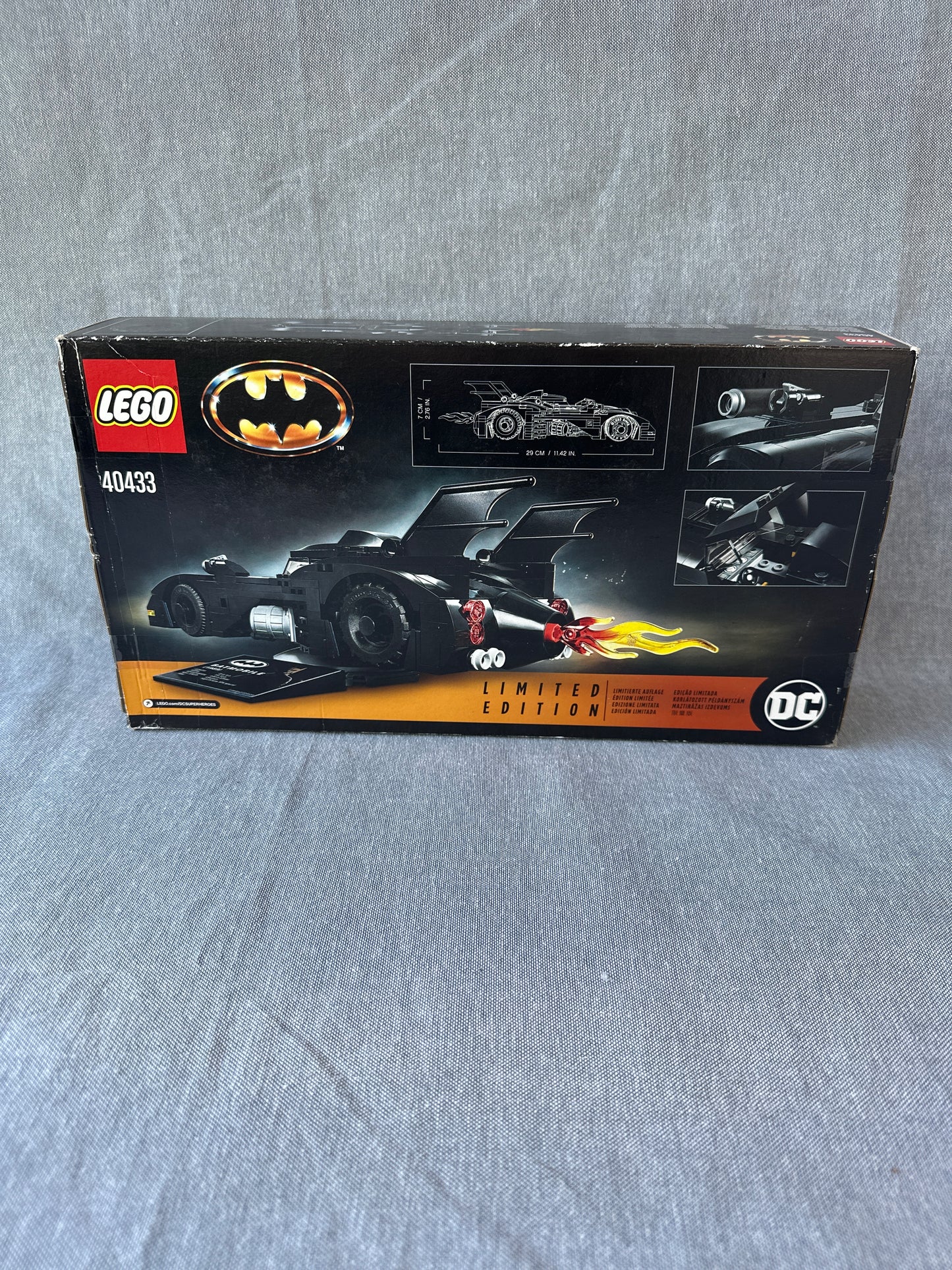 LEGO Batman. 1989 Batmobile limited edition. 40433