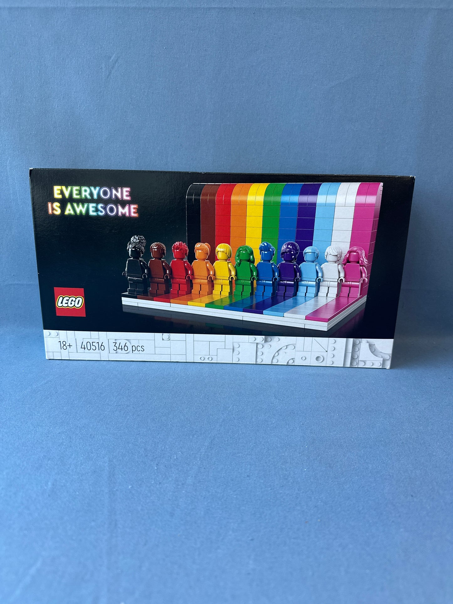 LEGO. Everyone is Awesome. 40516