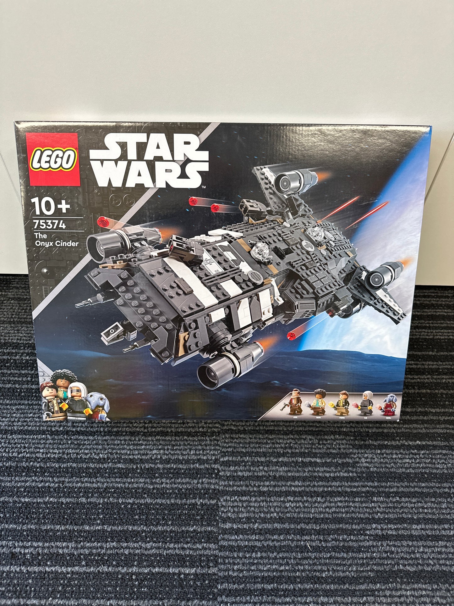 LEGO Star Wars. The Onyx Cinder. 75374.
