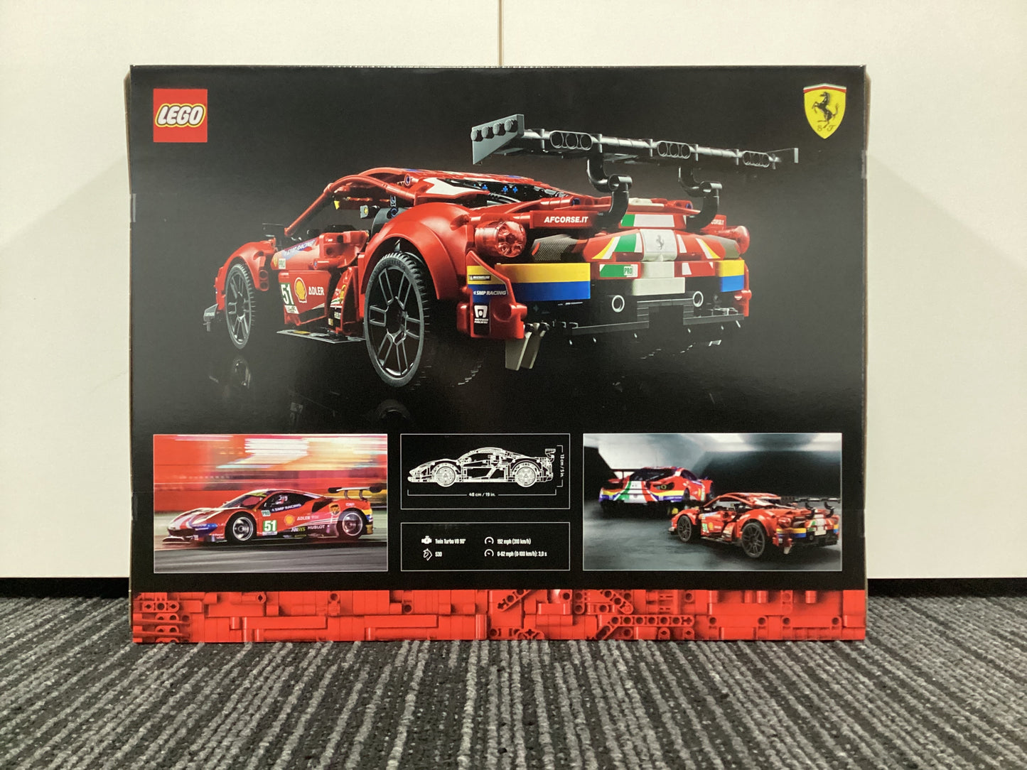 LEGO. Ferrari 488 GTE AF CORSE #51. 42125