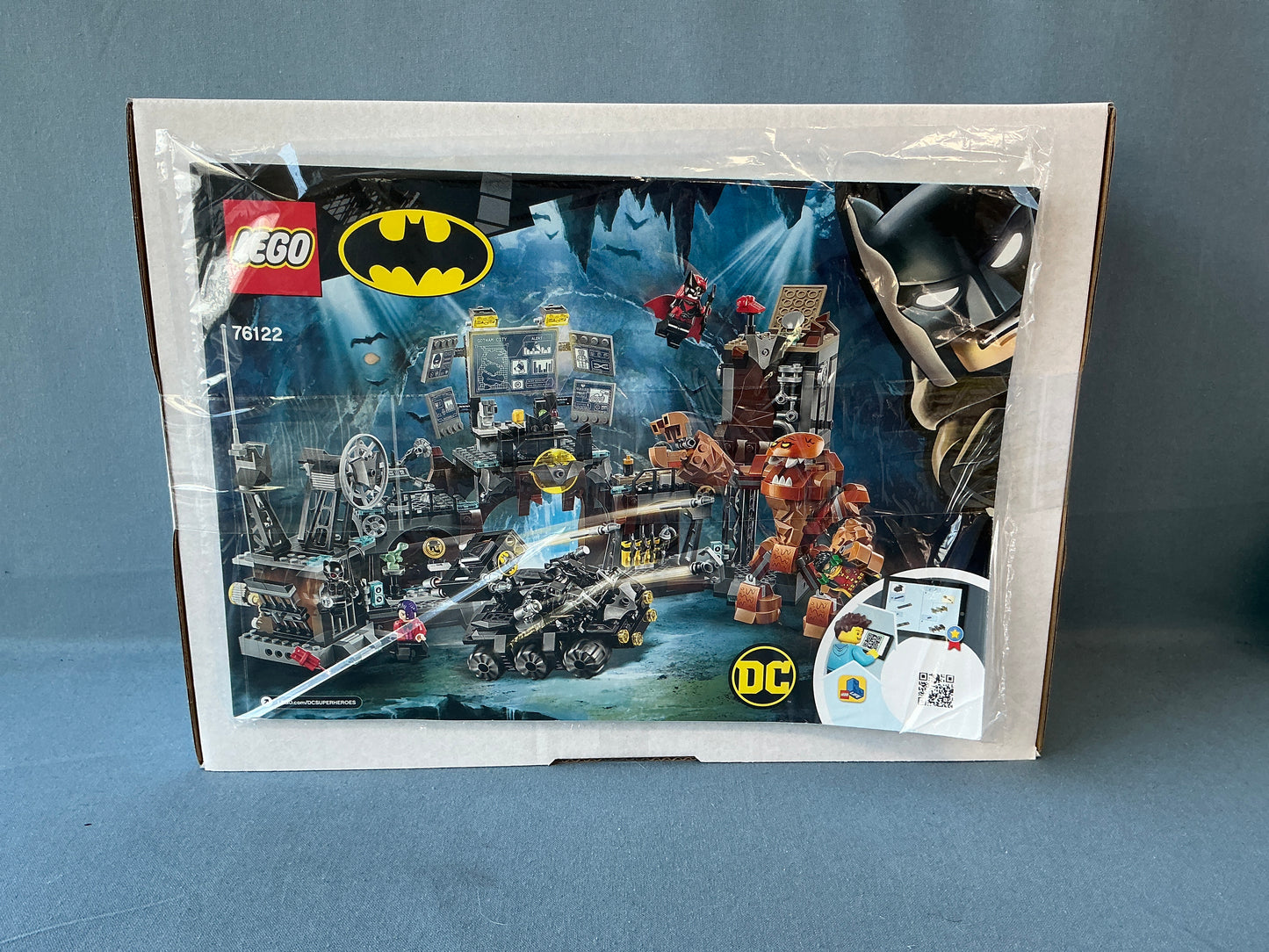 LEGO DC. Batcave Clayface Invasion. 76122. (Used)