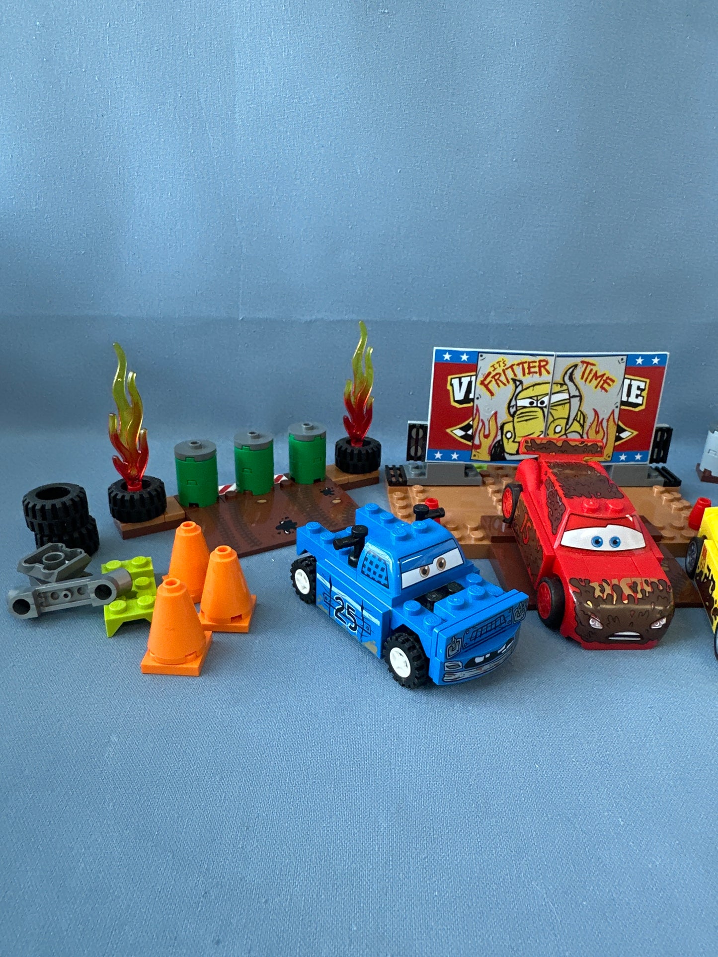 LEGO Cars 2. Thunder Hollow Crazy 8 Race. 10744 (used)