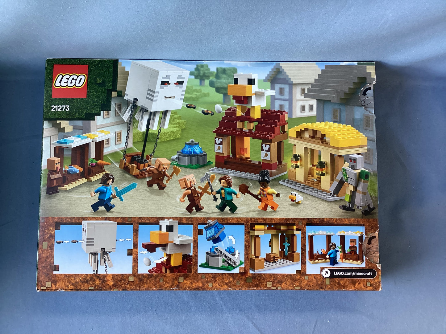 LEGO. Minecraft Movie. The Ghastly Balloon Village Attack. 21273. Used.