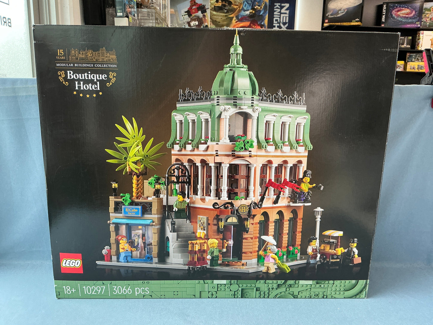 LEGO Modular. Boutique Hotel. 10297. Used