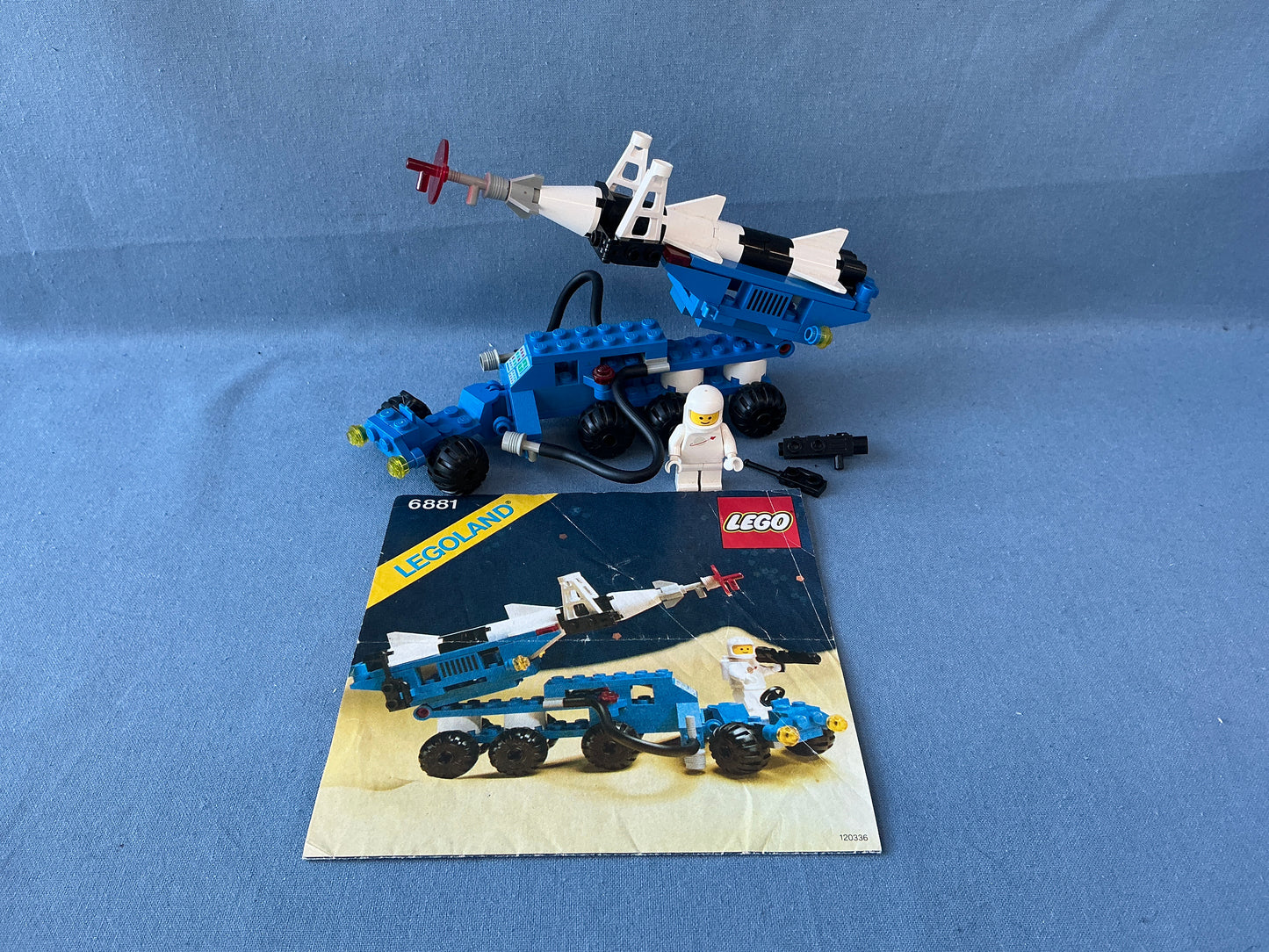 LEGO Classic Space. Lunar Rocket Launcher. 6881. (Used)
