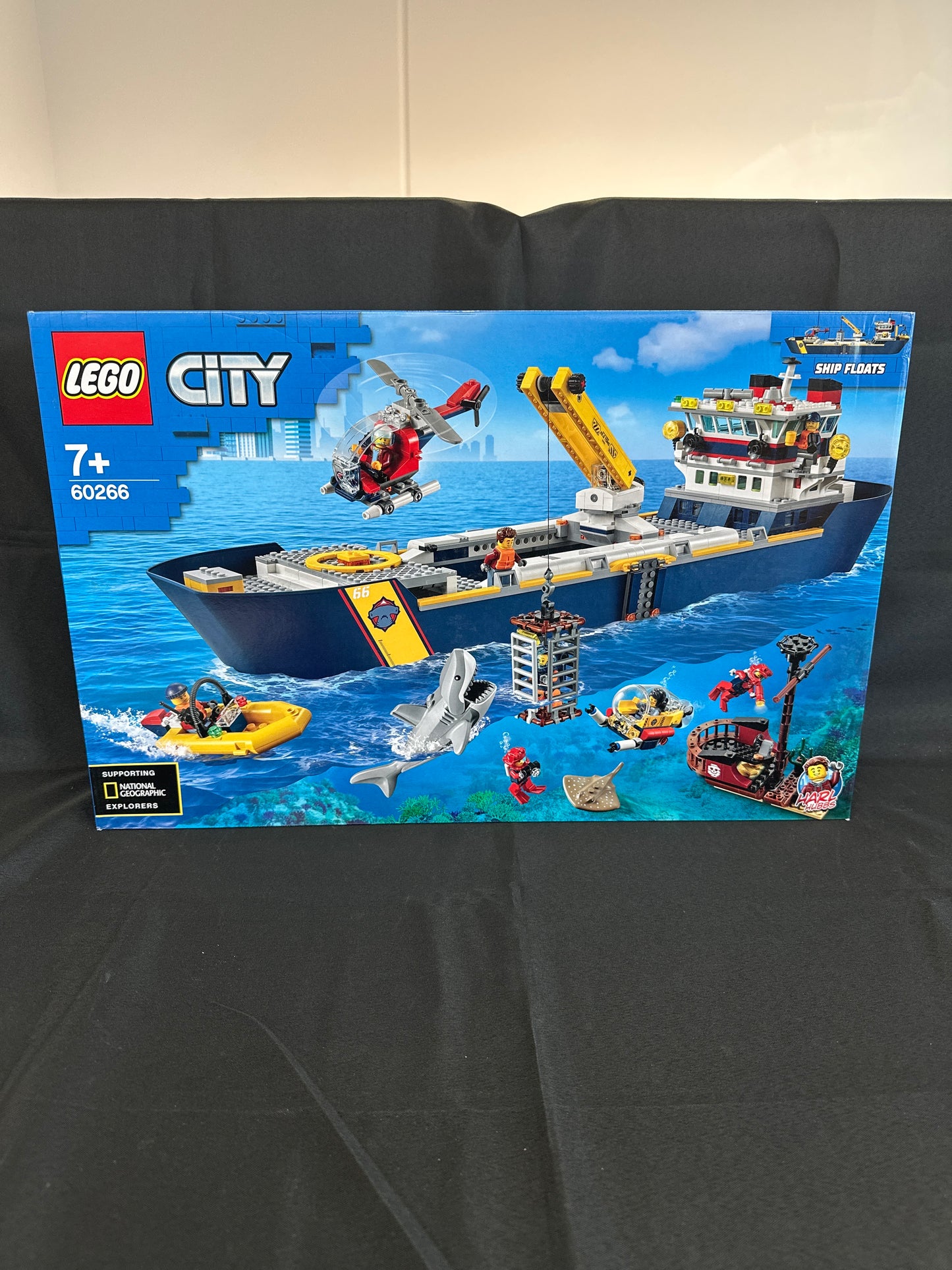 LEGO City. Ocean Exploration Ship. 60266.