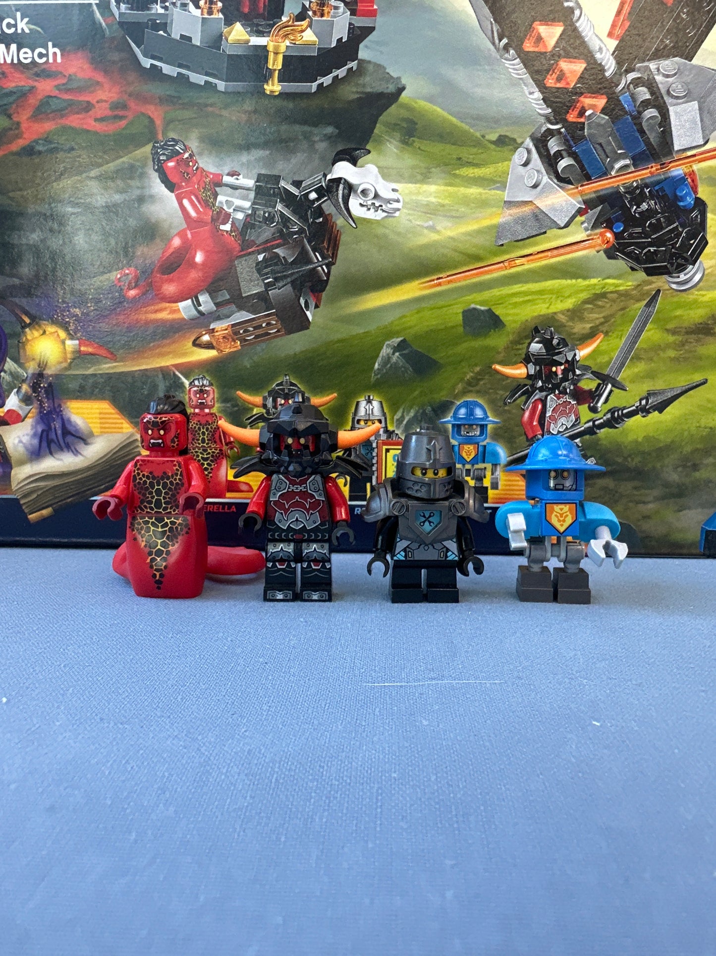 LEGO Nexo Knights. The Black Knight Mech. 70326. (Used)