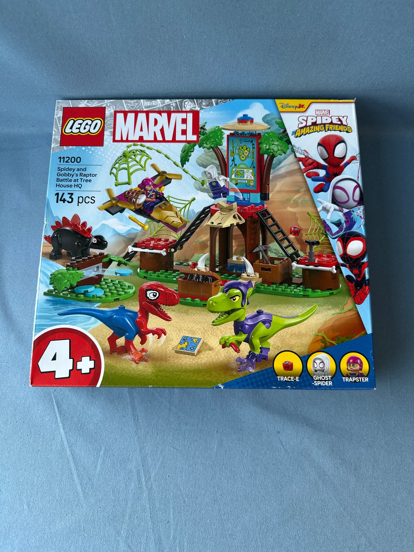 LEGO Super Heroes. Spider and Gobby’s Raptor Battle at Tree House HQ. 11200