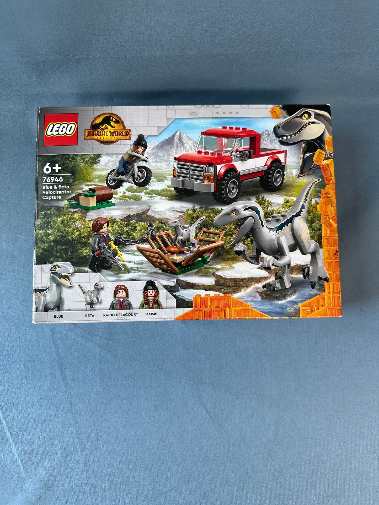 LEGO Jurassic Park. Blue and Beta Velociraptor Capture. 76946. (Used)