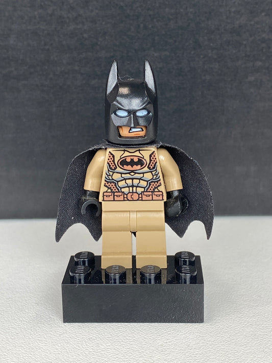 LEGO Super Hero’s minifigure. Desert Batman. sh0288