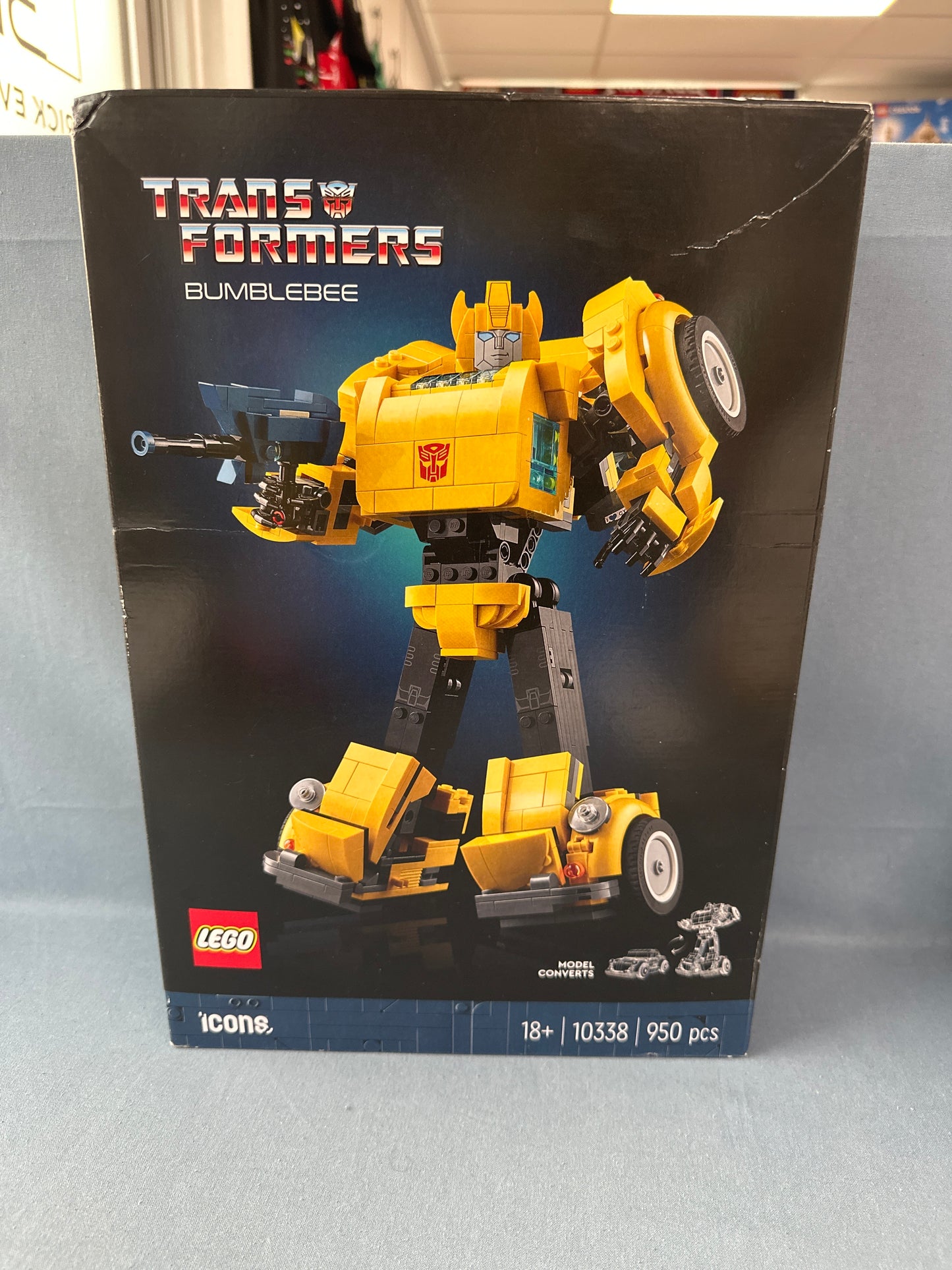 LEGO Icons. Bumblebee. 10338