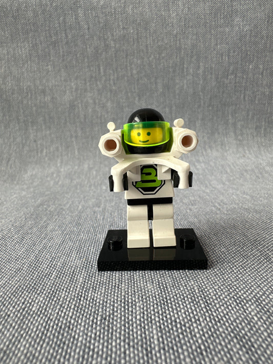 LEGO Space minifigure. Blacktron 2 jet pack. sp055