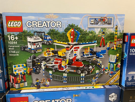 LEGO Creator Expert. Fairground Mixer. 10244.