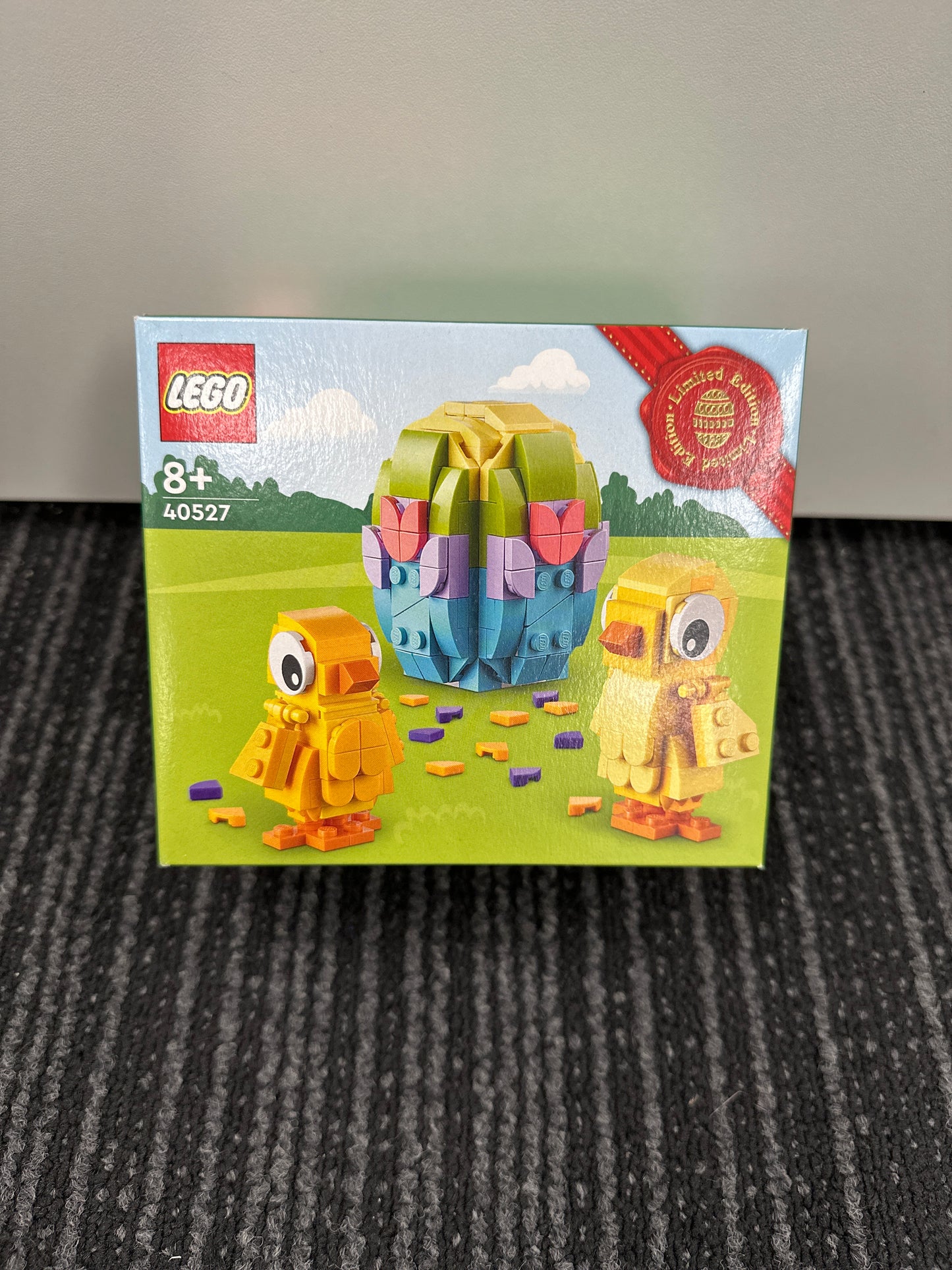LEGO Limited Edition. Easter Chicks. 40527