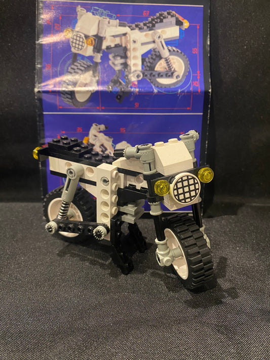 LEGO Technic. Cafe Racer. 8810. (Used)