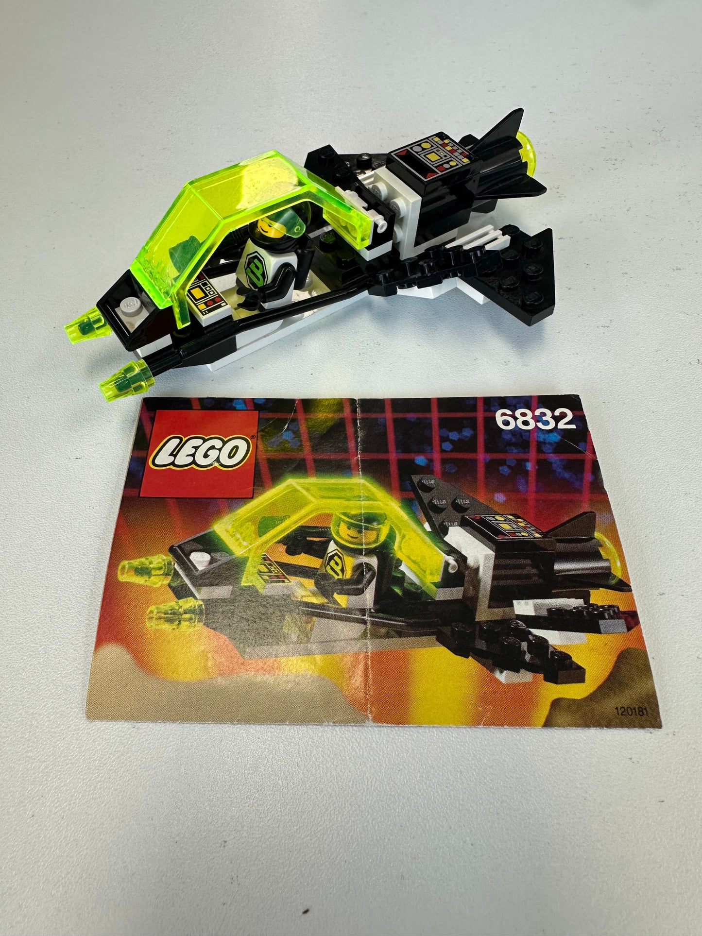 LEGO Space Blacktron II. Super Nova II. 6832. Used.