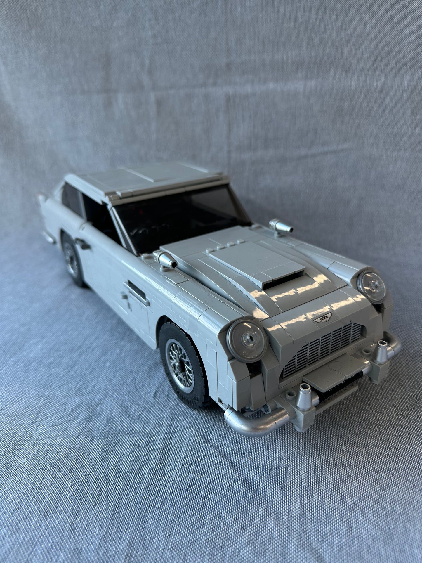 LEGO Creator expert. James Bond Aston Martin DB5. 10262. Used