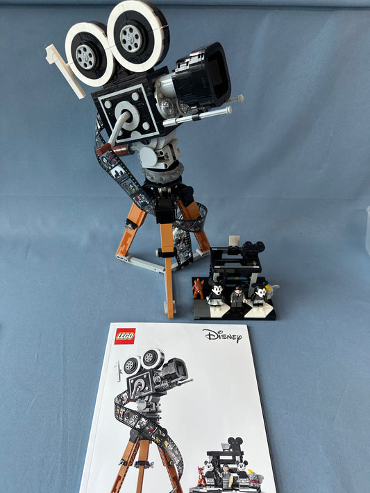 LEGO Disney. Walt Disney Tribute Camera. 43230. (used)