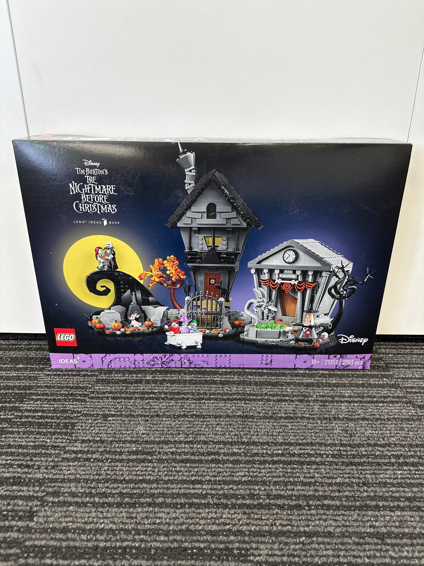 LEGO Ideas. Tim Burton’s The Nightmare Before Christmas. 21351