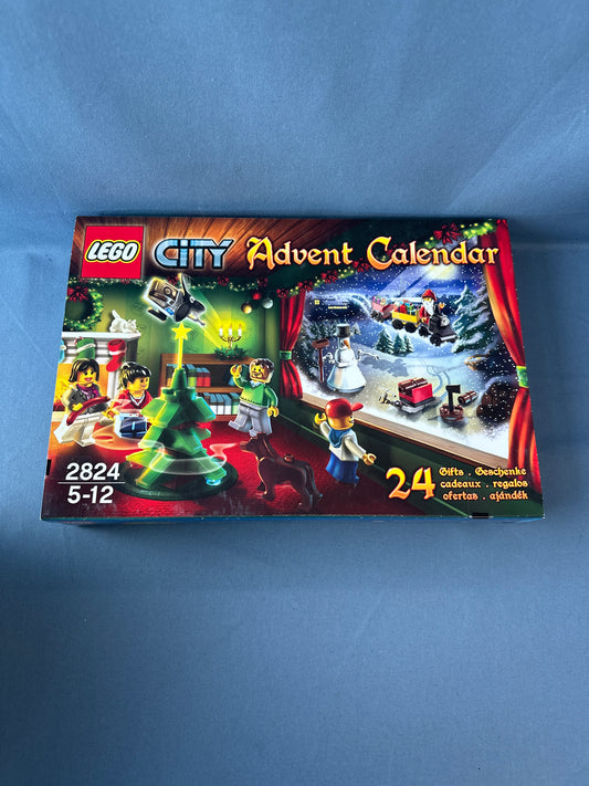 LEGO City. 2010 Advent Calendar. 2824