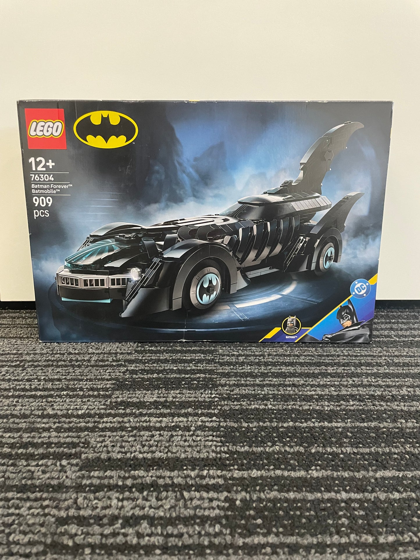 LEGO. Batman Forever Batmobile. 76440