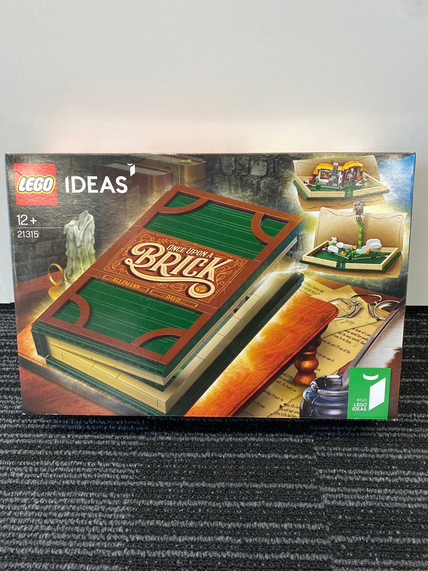 Brick Tale Pop up Book. New. 21315