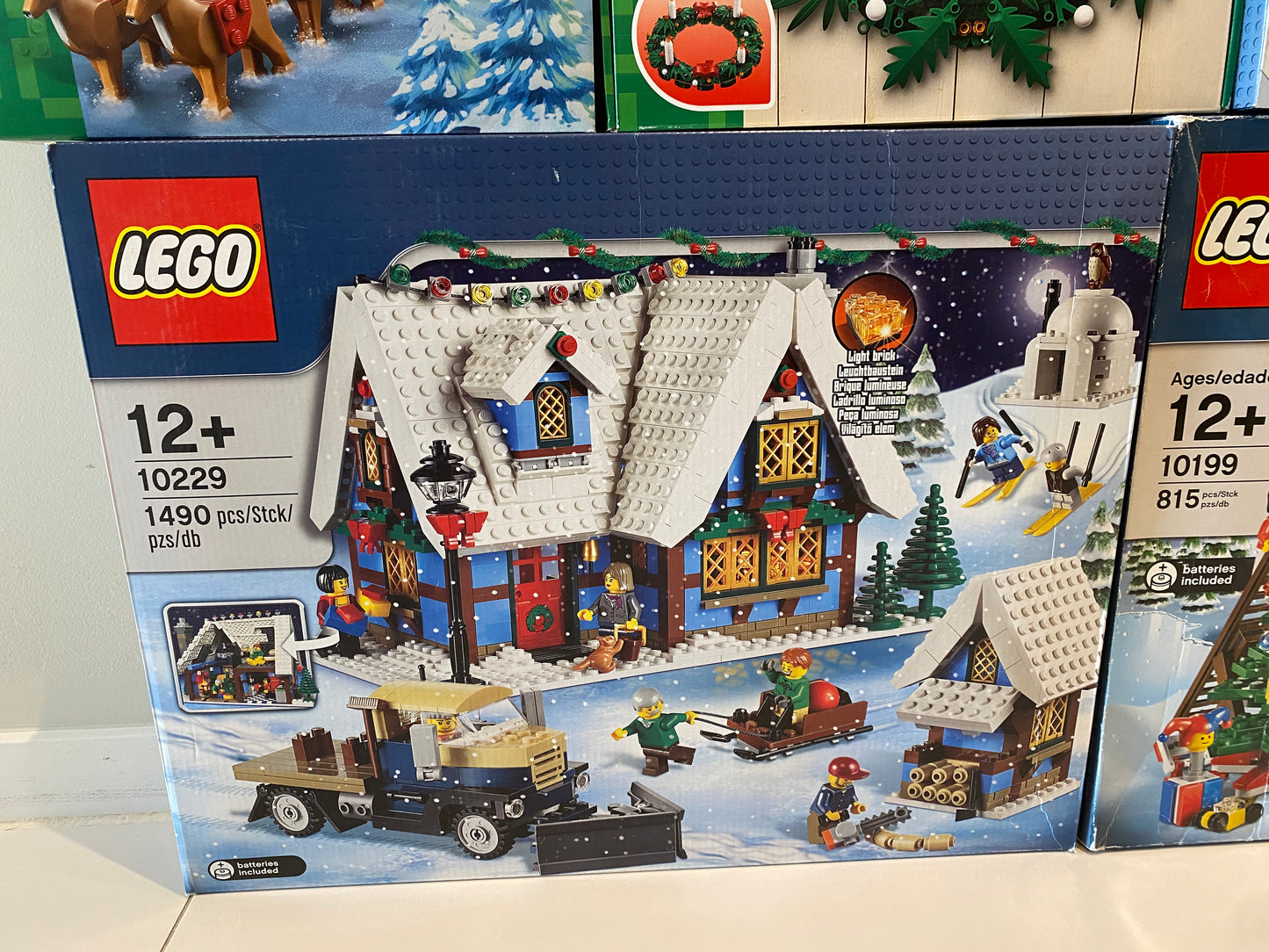 Winter Village. Set 10229. New