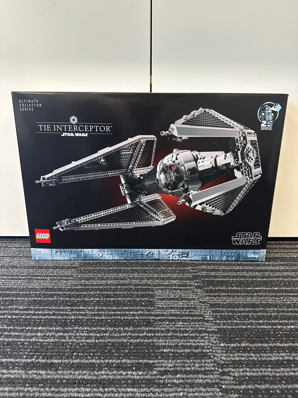 LEGO Star Wars. TIE Interceptor. 75382